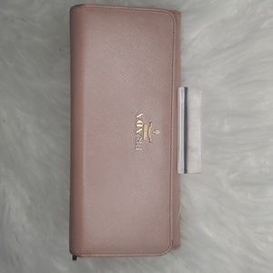 Sold‼️Limited Edition Tricolor Prada Saffiano Leather Wallet